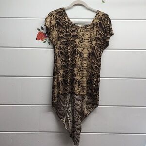 Women’s short sleeves top. Size small